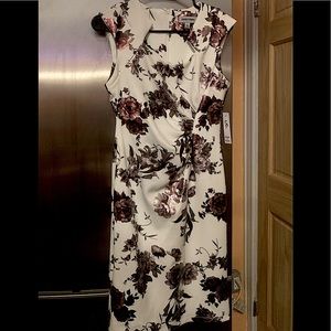 Pictures doesn’t do justice to this dress